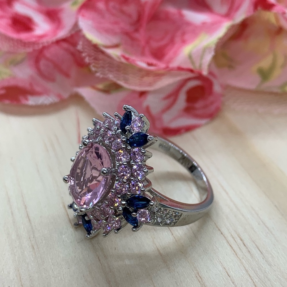 Silver CZ Big Flower Ring - Picture 3 of 6